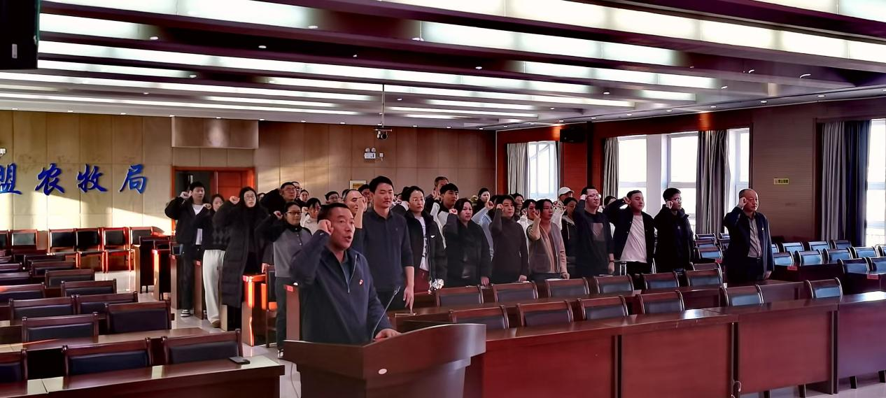 弘扬宪法精神 筑牢法治根基——兴安盟农牧局开展“宪法宣传周”活动